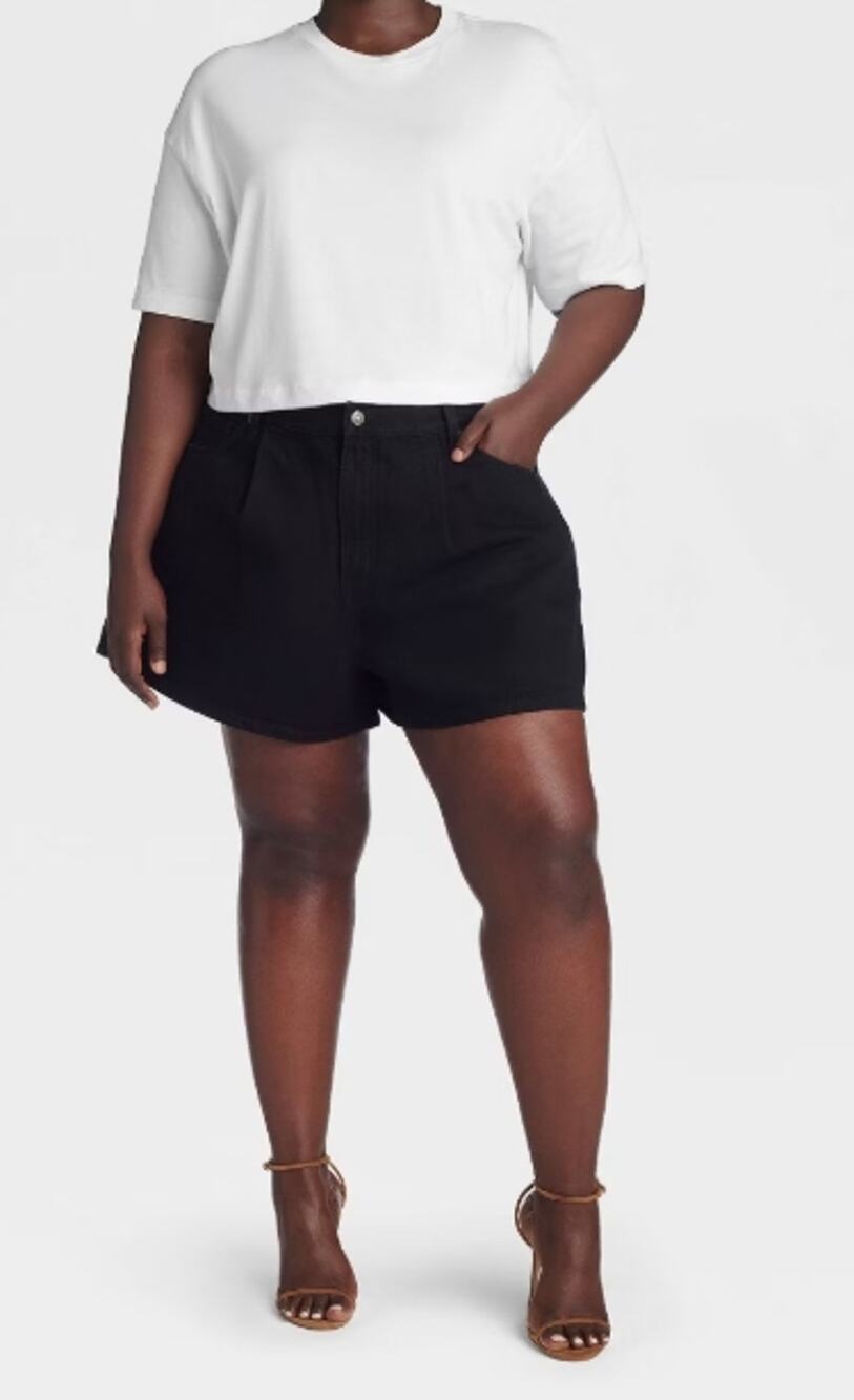 KBB by KAHLANA Women’s ‘The Pleated Denim Shorts’